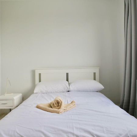 Cosy Room Near Westfield Stratford Лондон Екстериор снимка