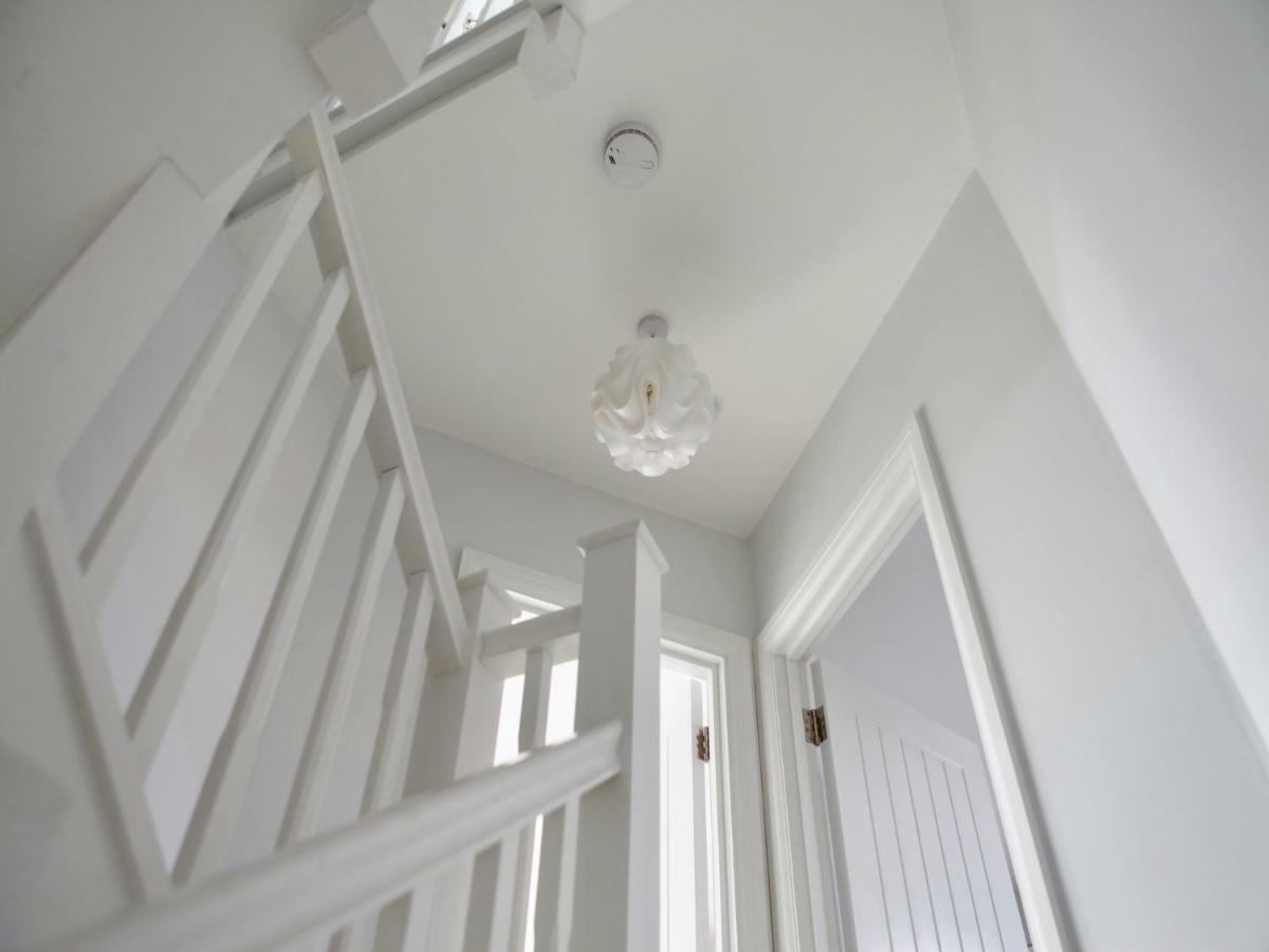 Cosy Room Near Westfield Stratford Лондон Екстериор снимка